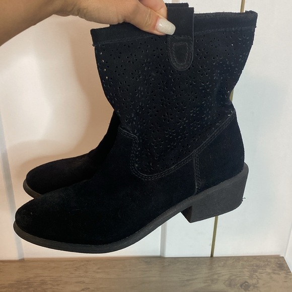 American Rag | Black Suede Women's Western Style Cowgirl Boots - 9 - Picture 5 of 6